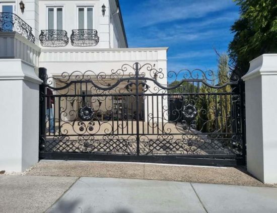 Kew | Steel Sliding Gate | Side Fence